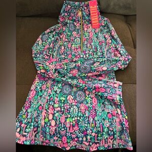 Lilly Pulitzer small fitted athletic zip up